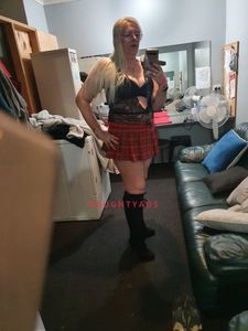 Profile Image of Melbourne Escort Deedee
