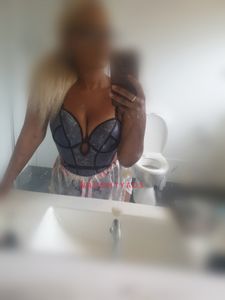 Profile Image of Newcastle Escort Riley 
