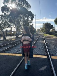 Profile Image of Adelaide Escort Mrs D  