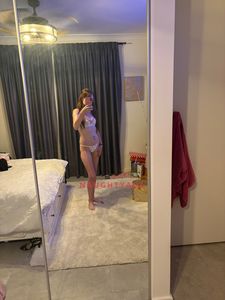 Profile Image of Adelaide Escort Sarah