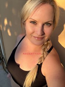 Profile Image of Brisbane Escort Nikki Cox 