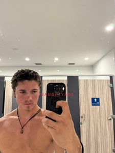 Profile Image of Bunbury Male Escort Bailey 