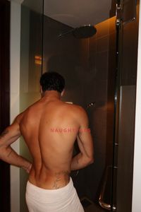 Profile Image of Darwin Male Escort Riccardo
