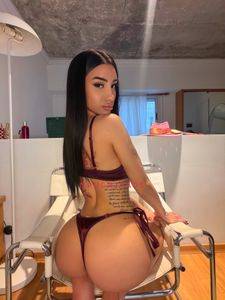 Profile Image of Sydney Adult Content Creator Lola