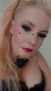 Profile Image of Gold Coast Escort Candy Rotton 