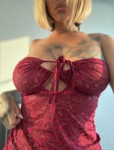 Profile Image of Gold Coast Escort Paris Rose