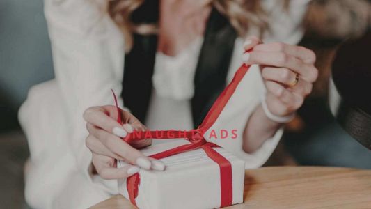 Image 0 for Blog Choosing gifts for your escort: A how-to guide 