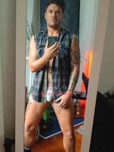 Profile Image of Sydney Male Escort Axel