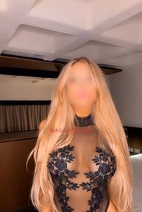 Profile Image of Melbourne Escort CLAUDIA CHÉRIE