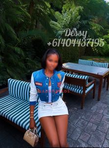 Dessy - Melbourne Escort - Profile Image
