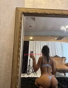 Profile Image of Melbourne Escort DIAMOND - BY HER