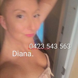 Profile Image of Melbourne Escort Diana and Porscha mature Aussie ladies