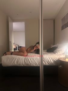 Profile Image of Melbourne Escort Mimi