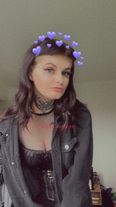 Profile Image of Melbourne Escort violet