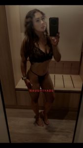 Profile Image of Melbourne Escort Sapphire Skye 