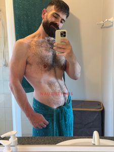 Profile Image of Melbourne Male Escort Leon