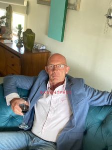 Profile Image of Melbourne Male Escort Paul