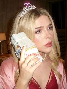 Profile Image of Melbourne Trans Escort MeetMelania