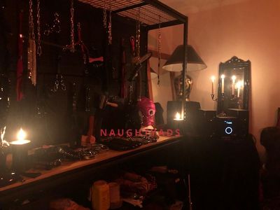Profile Image of Brisbane BDSM Fetish Mistress D. 