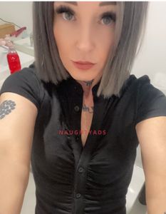 Profile Image of Pakenham Escort lee