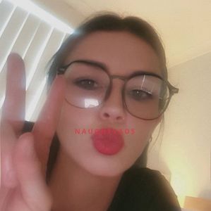 Profile Image of Perth Escort Kira Hart 