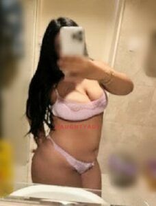 Profile Image of Perth Escort Selena