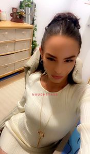 Profile Image of Perth Escort Tiny_Temptation