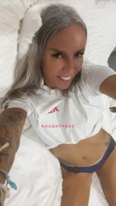 Profile Image of Sunshine Coast Escort Chloe 