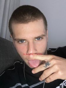 Profile Image of Sunshine Coast Male Escort Ashton