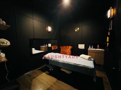 Profile Image of Sydney Escort GOLDEN APPLE MASSAGE