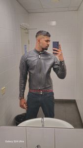 Profile Image of Sydney Male Escort Arye