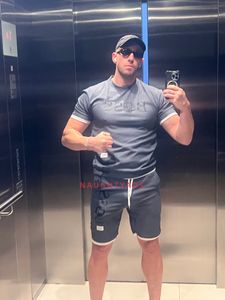 Profile Image of Sydney Male Escort DAMIENklass 