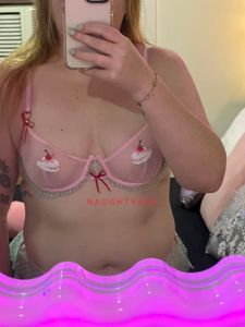 Profile Image of Adelaide Escort Rosie