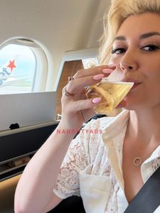 Profile Image of Brisbane Escort Barbie K