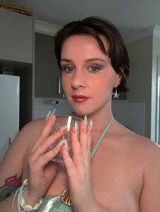 Profile Image of Brisbane Escort Hollie Rose