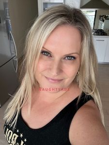 Profile Image of Brisbane Escort Nikki Cox 