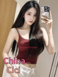 Profile Image of Cairns Escort Sheridan 