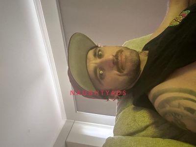 Profile Image of Clyde North Male Escort Lou