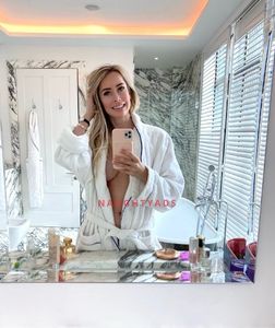 Profile Image of Melbourne Escort Nina