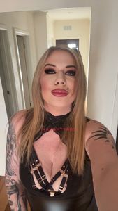 Profile Image of Geelong Escort Blondebomb01