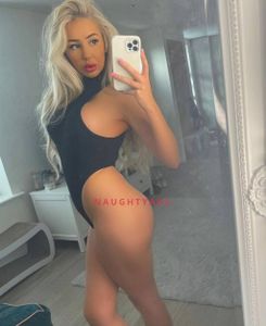Profile Image of Alice Springs Escort Petite and Sweet