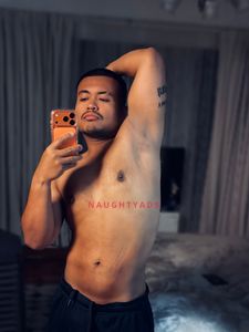 Image 0 for Blog Your Boy Next Door