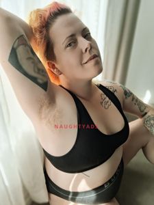 Profile Image of Ipswich Escort Carly Morgan