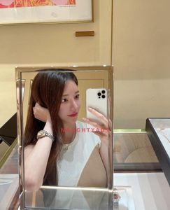 Profile Image of Melbourne Escort Amber and Lillian