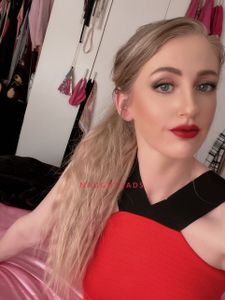 Profile Image of Melbourne Escort Bethany