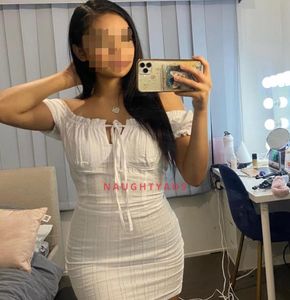 Profile Image of Melbourne Escort ella