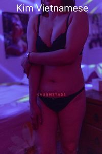 Profile Image of Melbourne Escort Kim Vietnamese