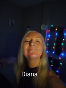 Profile Image of Melbourne Escort Diana Aussie in Hoppers crossing & Linh Vietnamese in Geelong