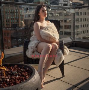 Profile Image of Melbourne Escort Liz