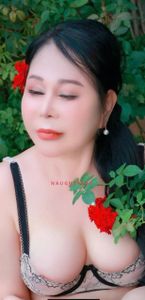 Profile Image of Melbourne Escort Linda mature Vietnamese busty